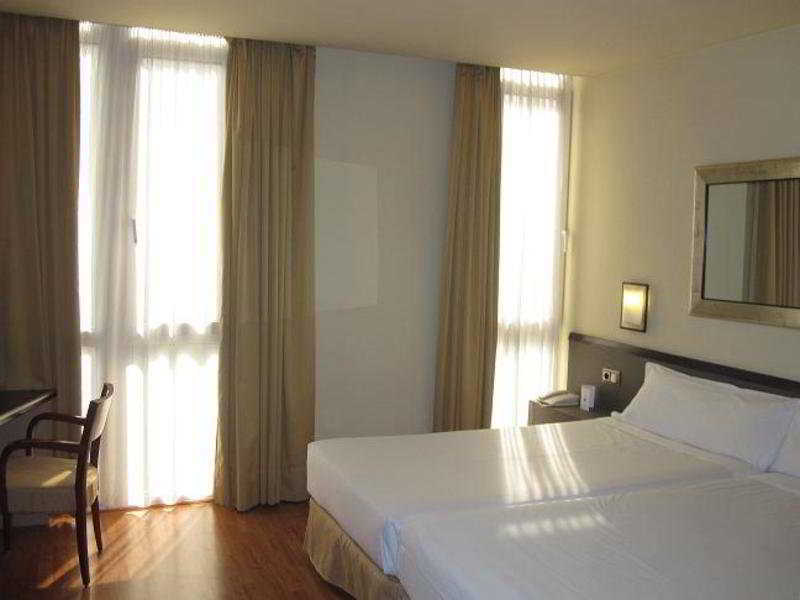 Barcelona Atiram Hotels Habitación foto